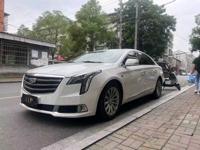衡阳17年凯迪拉克XTS3