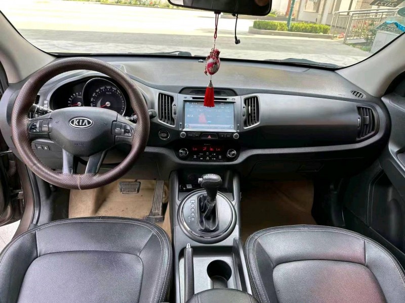 廊坊13年起亚智跑8