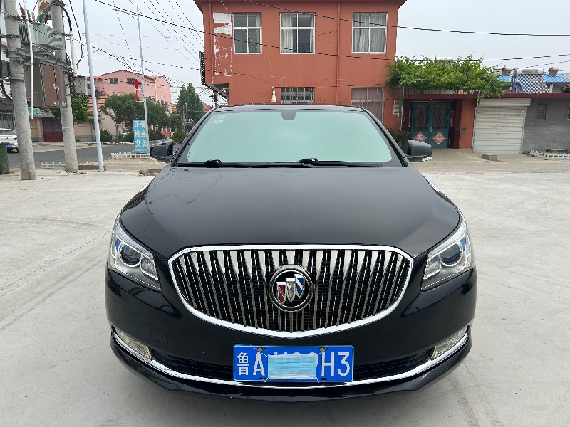 青岛15年别克君越1