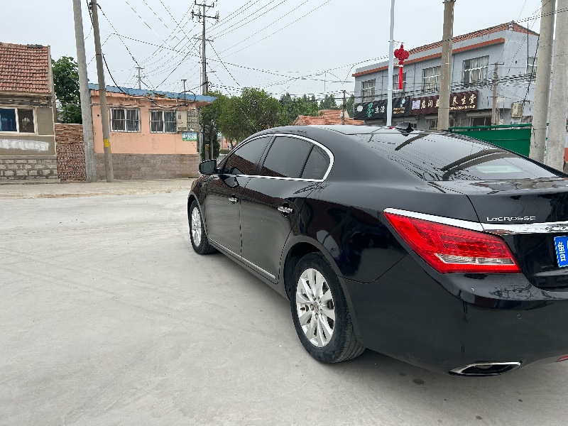 青岛15年别克君越4