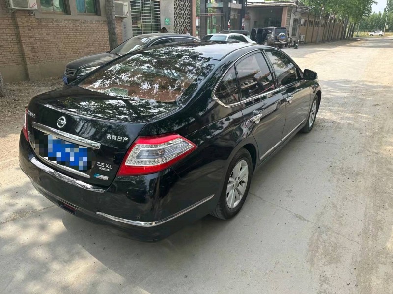 保定12年日产天籁7