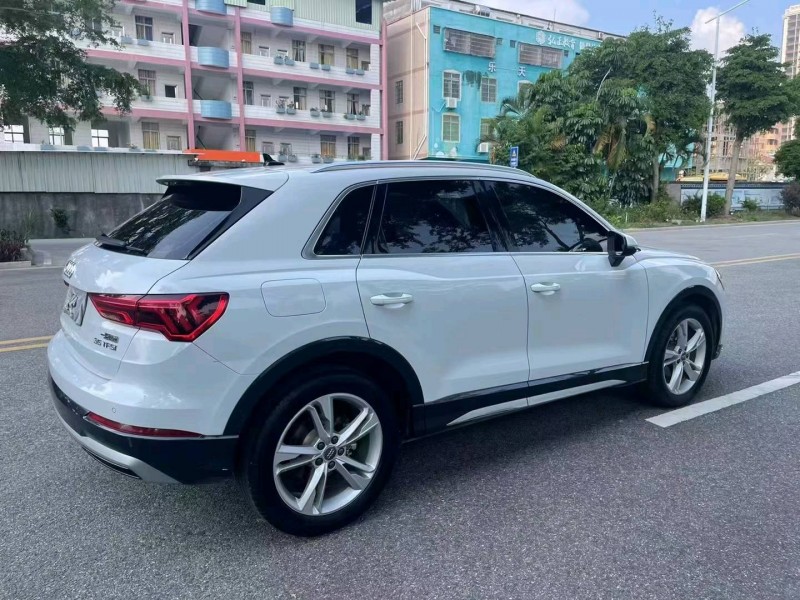 广州20年奥迪Q37