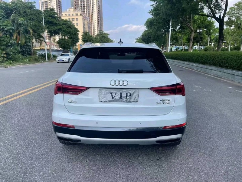 广州20年奥迪Q38