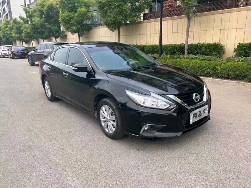 东营17年日产天籁2