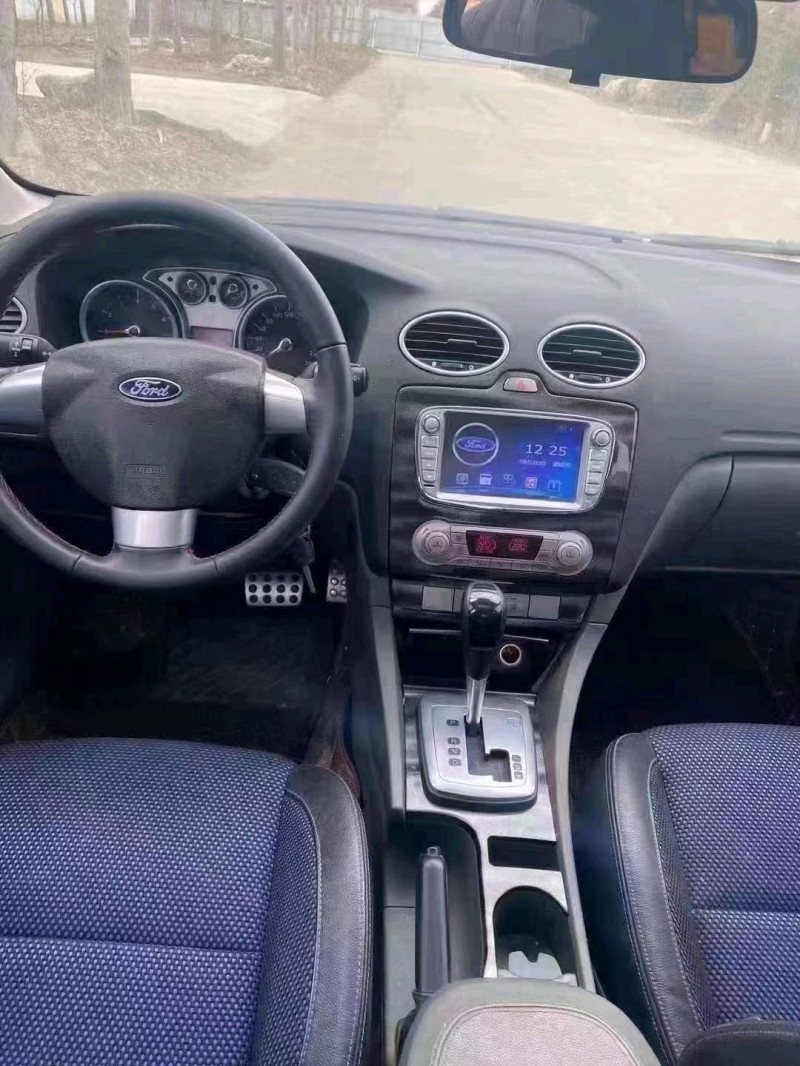 临沂15年福特福克斯5