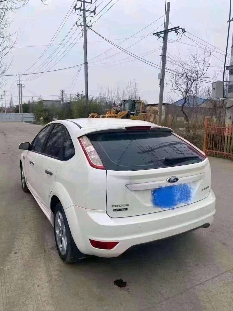 临沂15年福特福克斯7