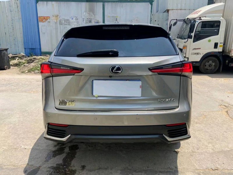 广州19年雷克萨斯NX7