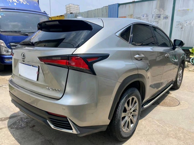 广州19年雷克萨斯NX9