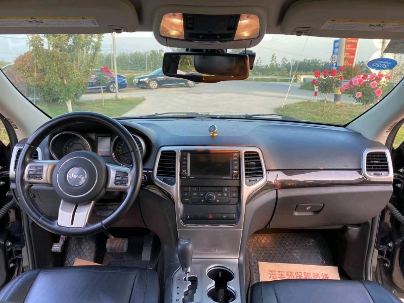 徐州12年Jeep大切诺基4
