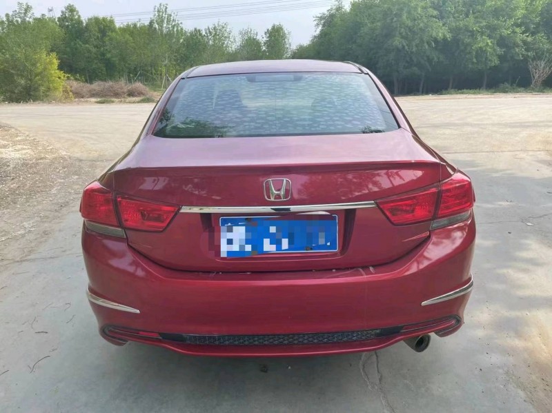 保定16年本田思铂睿9