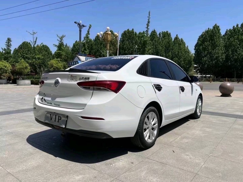 枣庄21年别克英朗8