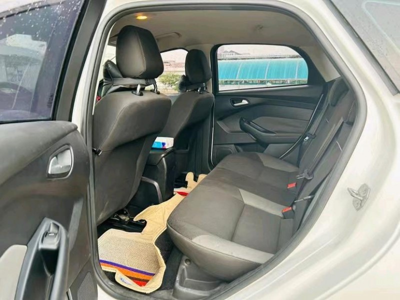 东莞15年福特福克斯4