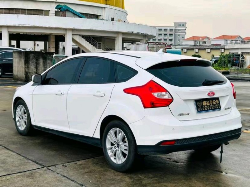 东莞15年福特福克斯7