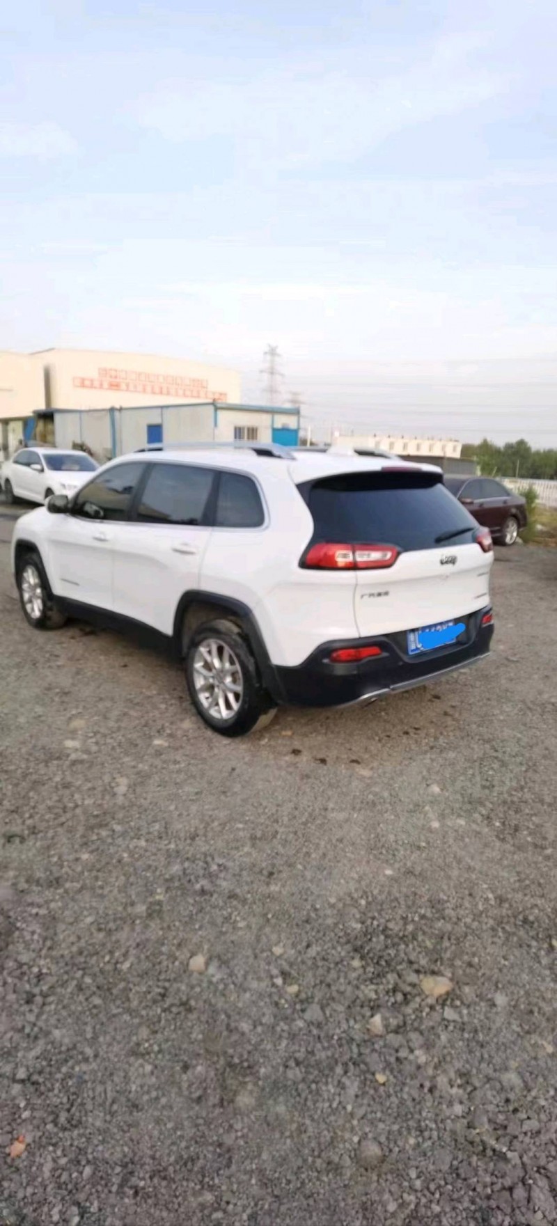 济南17年Jeep自由光3