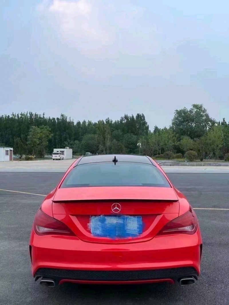 东营16年奔驰CLA8
