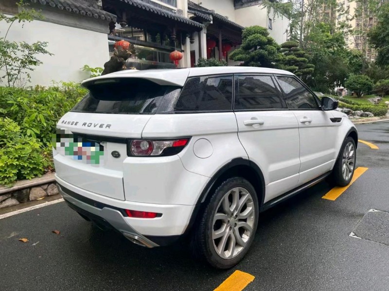 广州15年路虎极光9