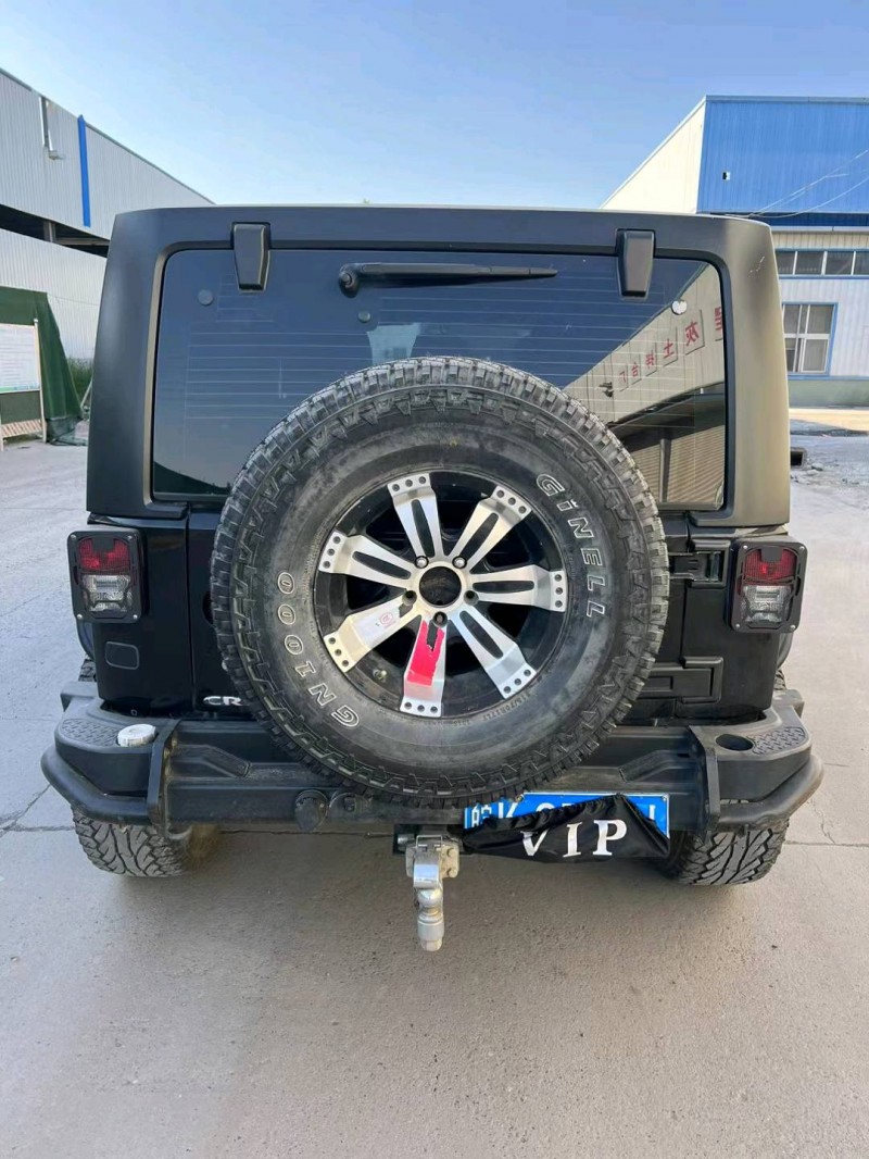 宿迁16年Jeep牧马人9