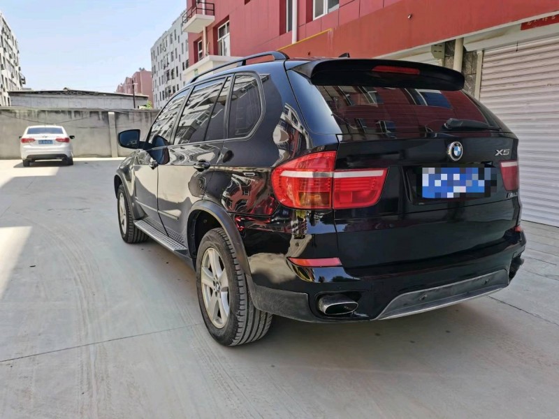 保定09年宝马X57