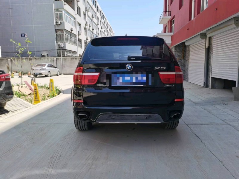 保定09年宝马X58