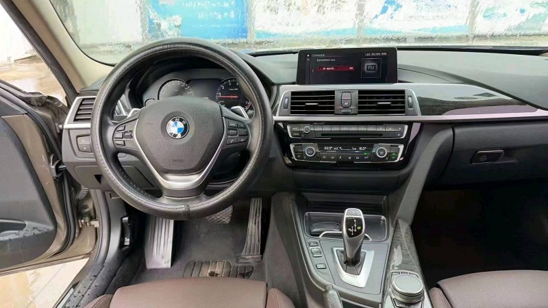 淮南18年宝马3系4