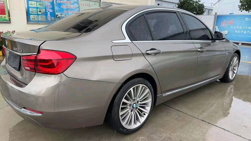 淮南18年宝马3系7