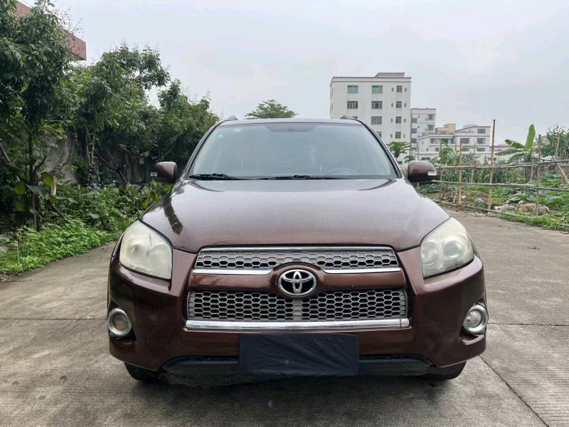 广州13年丰田RAV41