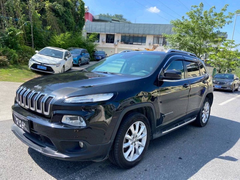 广州14年Jeep自由光3