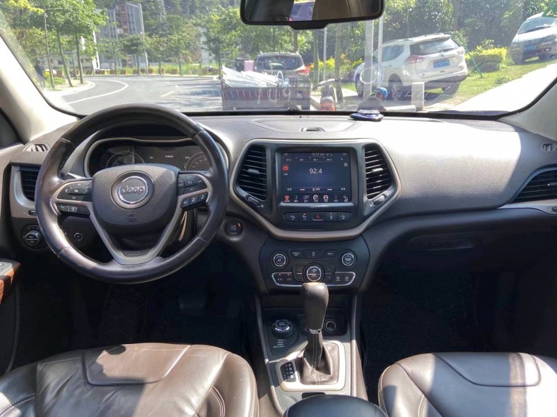 广州14年Jeep自由光7