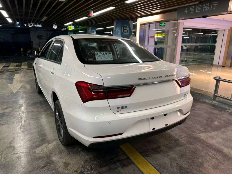 湖州23年比亚迪秦8