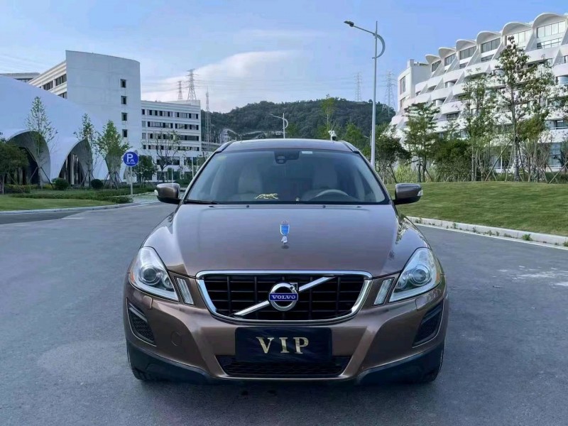 嘉兴12年沃尔沃XC601