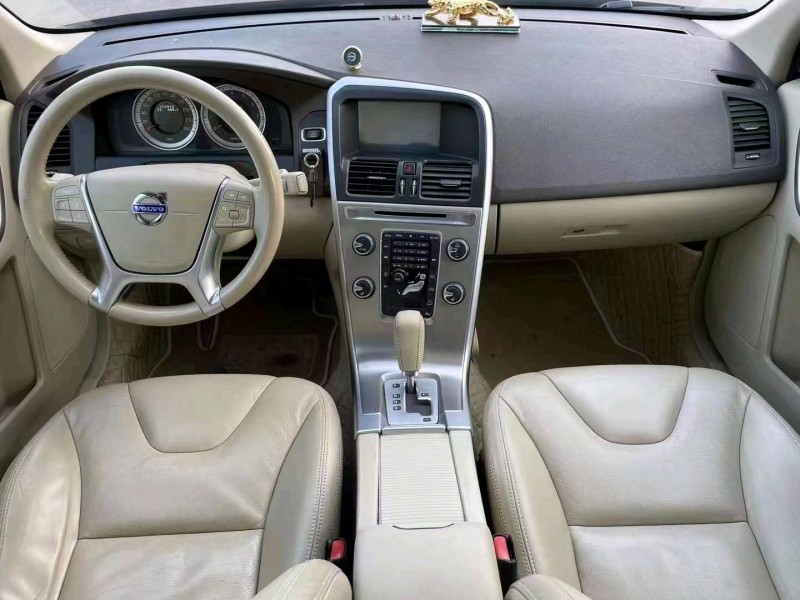 嘉兴12年沃尔沃XC606