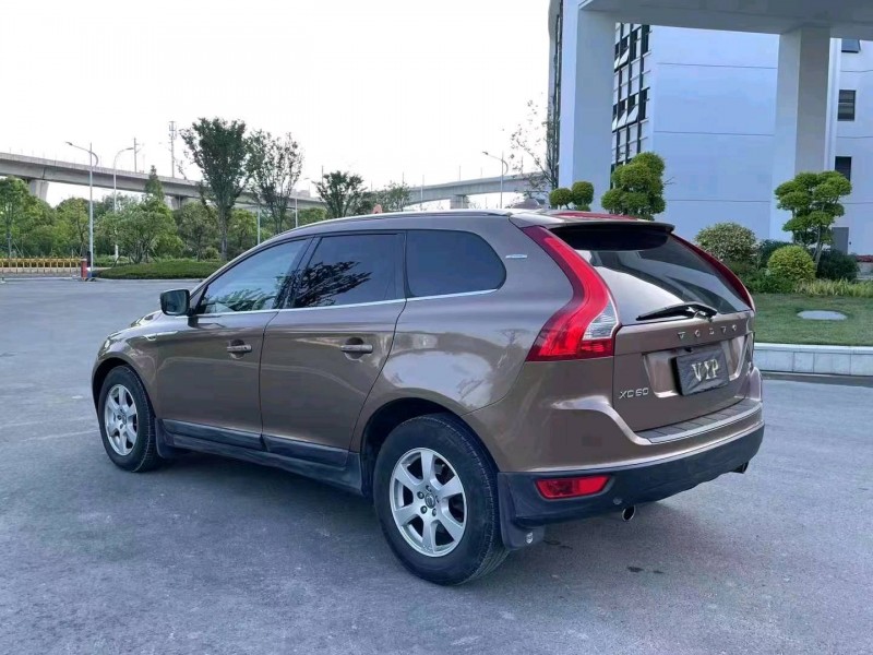 嘉兴12年沃尔沃XC607