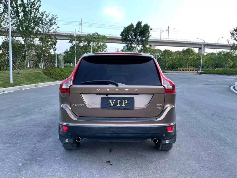 嘉兴12年沃尔沃XC609