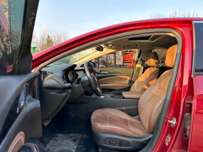 东营18年别克君威9