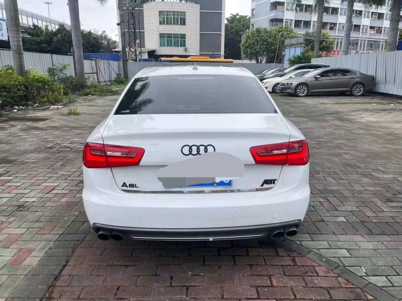 广州15年奥迪S64