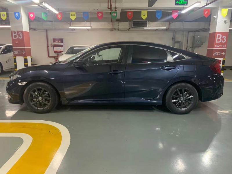 成都20年本田思域4