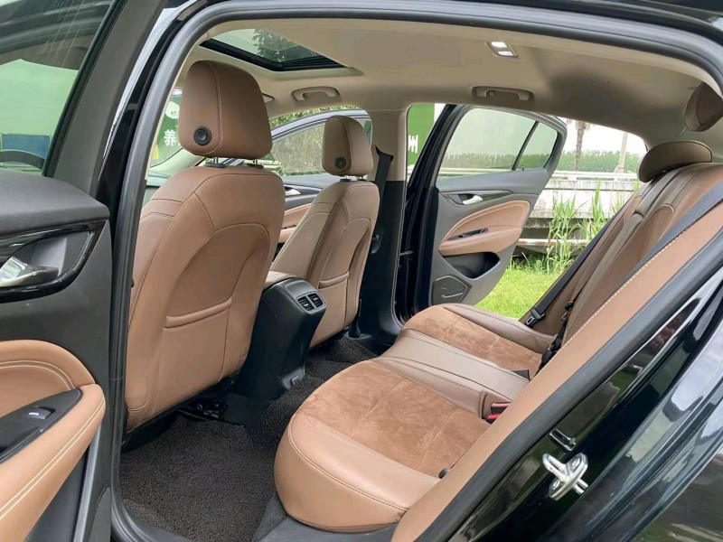 徐州19年别克君威6