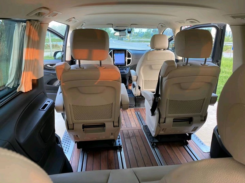 徐州20年奔驰威霆7