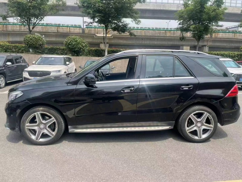 嘉兴16年奔驰GLE9