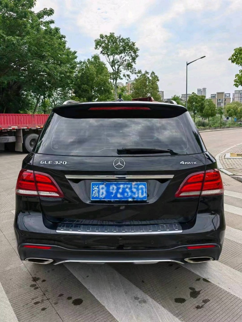 嘉兴19年奔驰GLE2