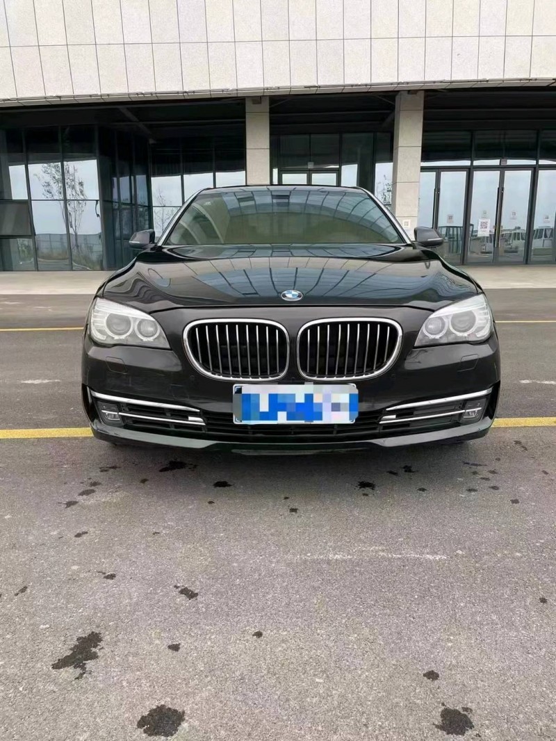 保定14年宝马7系1