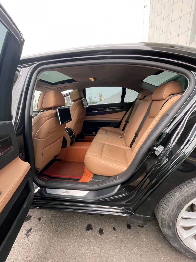 保定14年宝马7系4