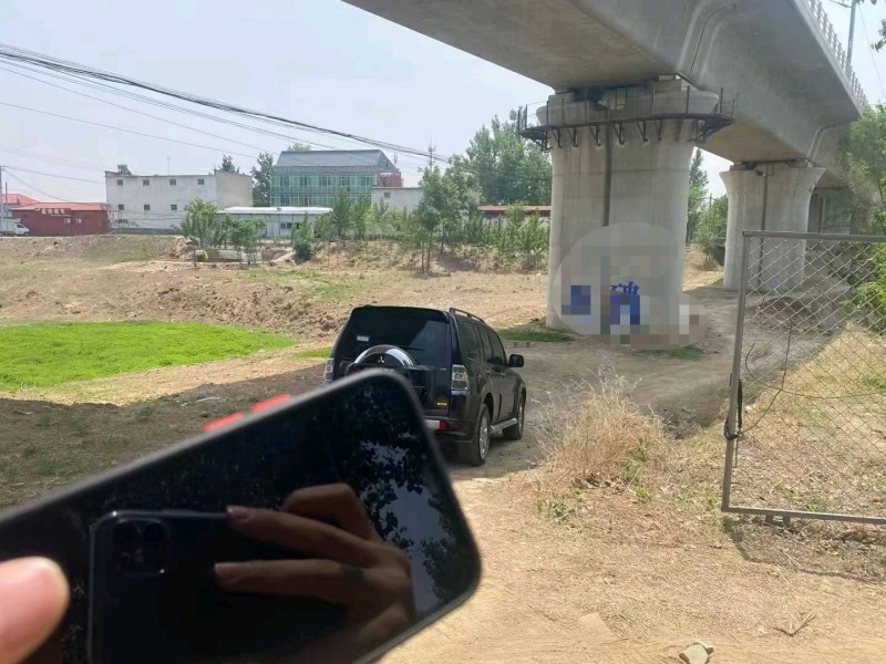 保定13年三菱帕杰罗5