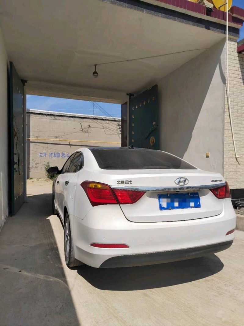 保定17年现代名图9