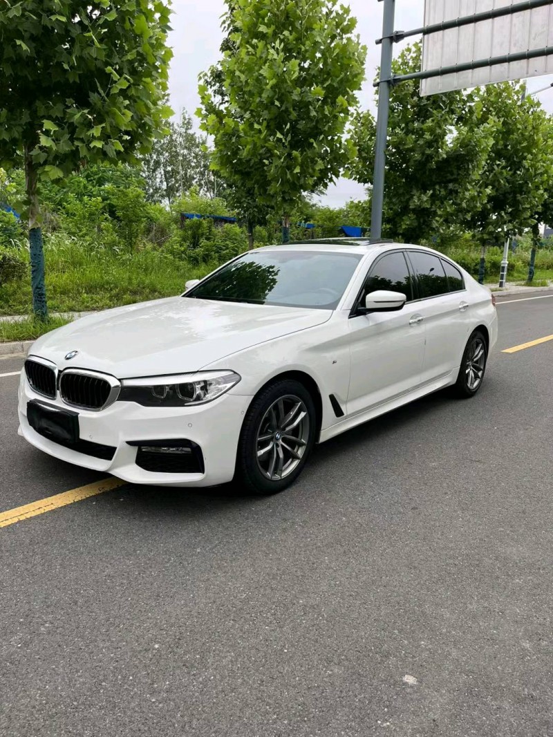 徐州18年宝马5系3