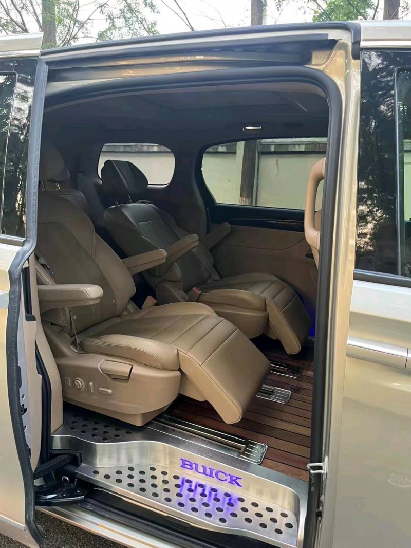 徐州19年别克GL84