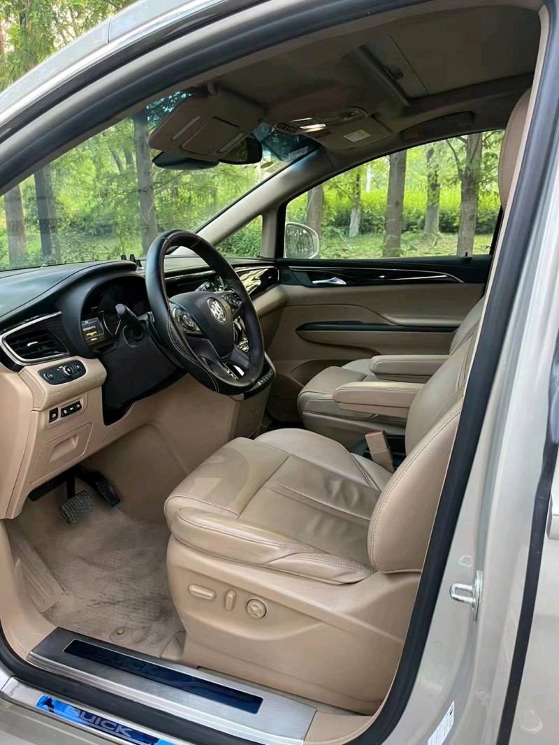 徐州19年别克GL86