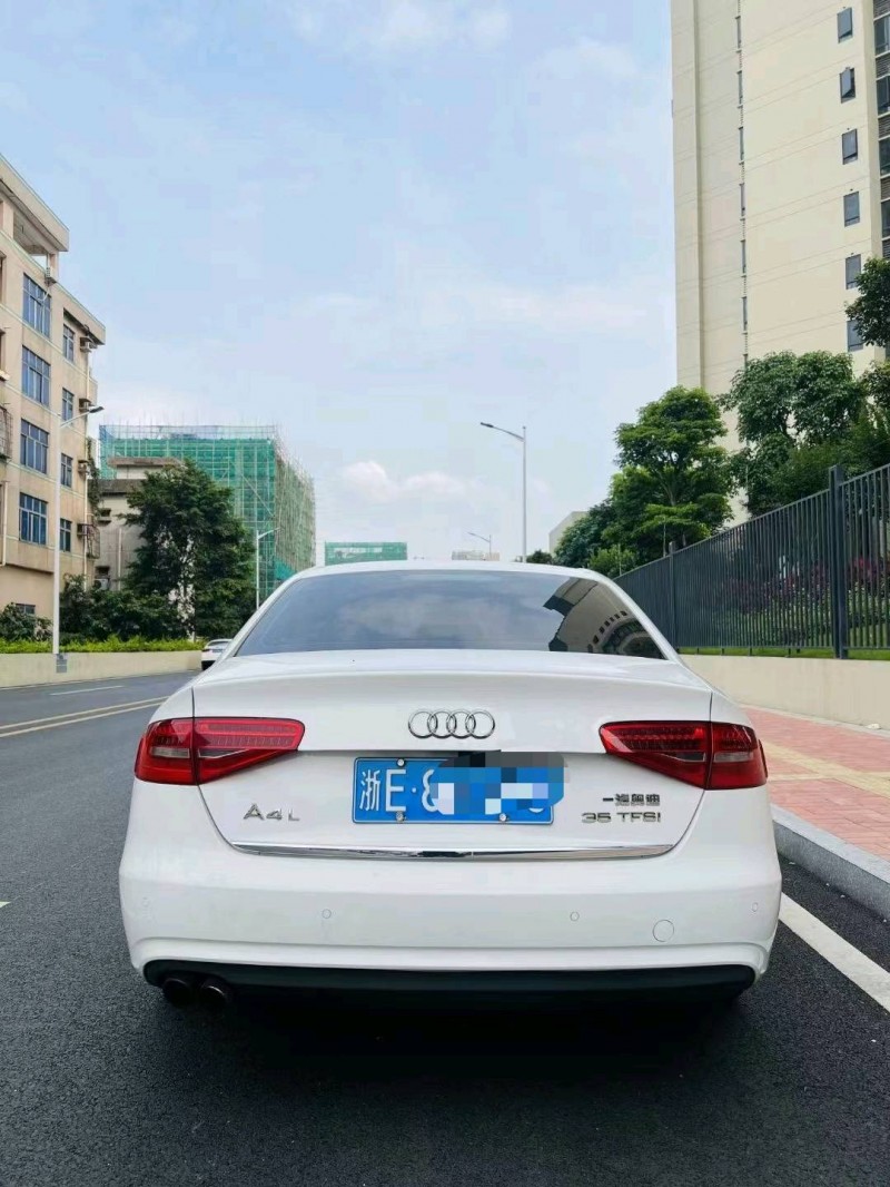 东莞15年奥迪A4L9