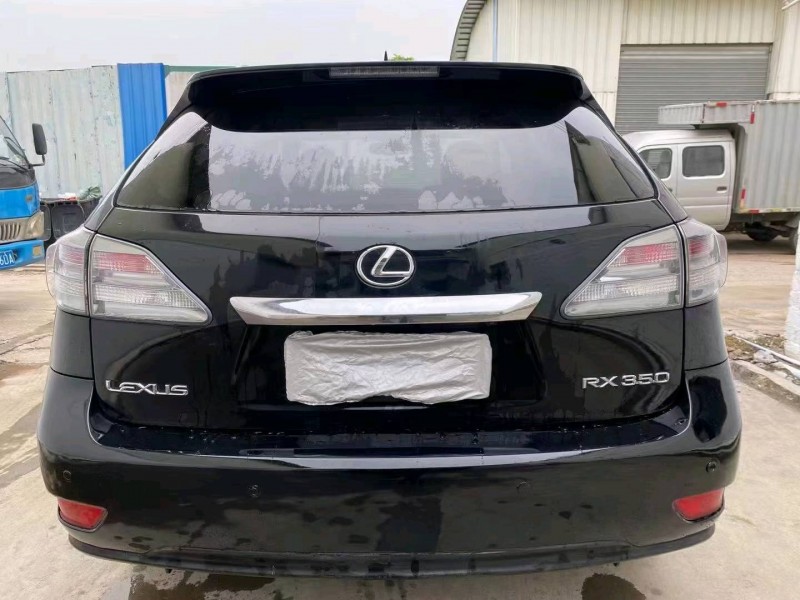 广州11年雷克萨斯RX8