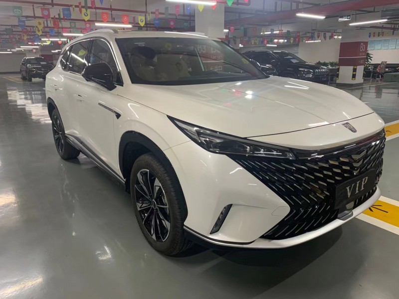 成都23年荣威RX5新能源3